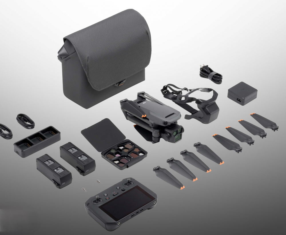 DJI Mavic 3 Pro Fly More Combo (DJI RC Pro)