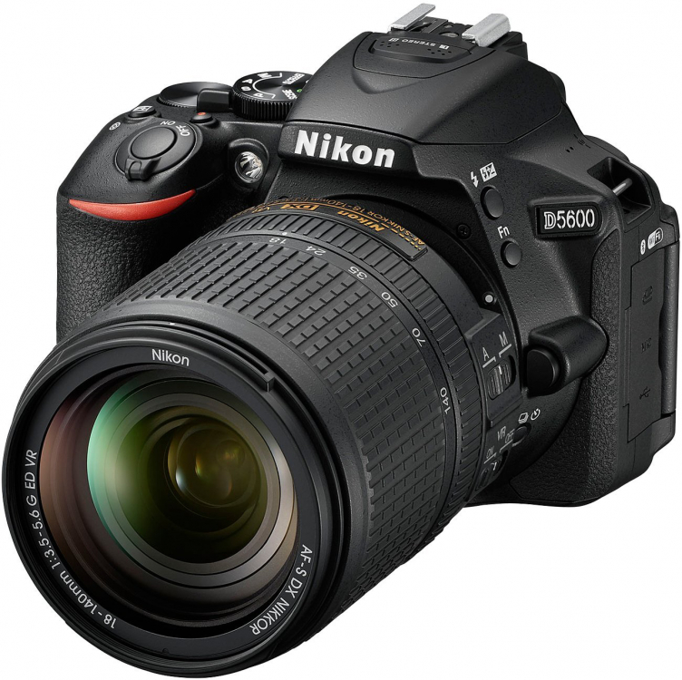 Фотоаппарат Nikon D5600 kit AF-S 18-140mm VR
