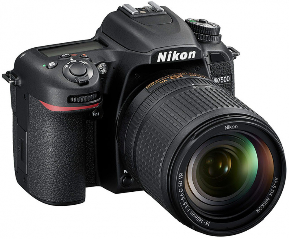 Фотоаппарат Nikon D7500 Kit 18-140mm f/3.5-5.6G ED VR DX AF-S